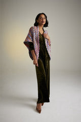 Sirdar Jewelspun Aran Pattern 10722 - Best in Show Crochet Shawl