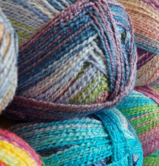 King Cole Summer 4 Ply Pattern 5662 - Socks & Triangular Wrap