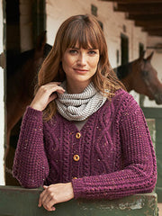 Hayfield 16 Favourite Aran Knits Book 527