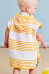 Sirdar Snuggly DK Pattern 5507 - Happy Holidays Poncho