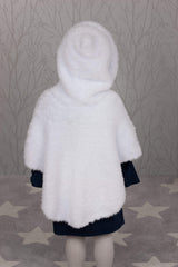 Peter Pan Precious Chunky Pattern P1301 - Hooded Cape - NOW €1.00