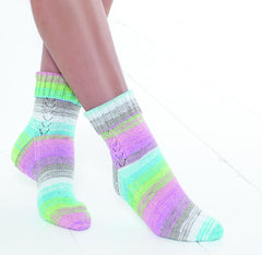 King Cole Summer 4 Ply Pattern 5662 - Socks & Triangular Wrap